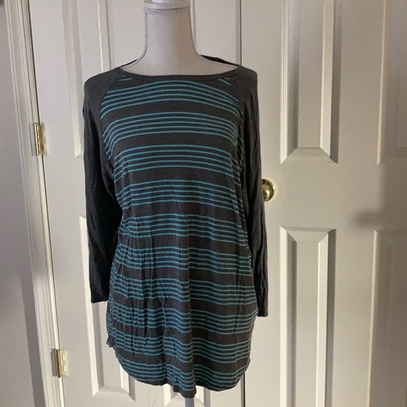 Lula Roe shirt - Picture 2 of 2